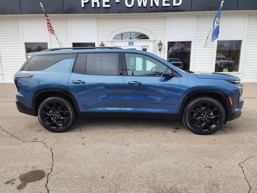 2025 Chevrolet Traverse RS