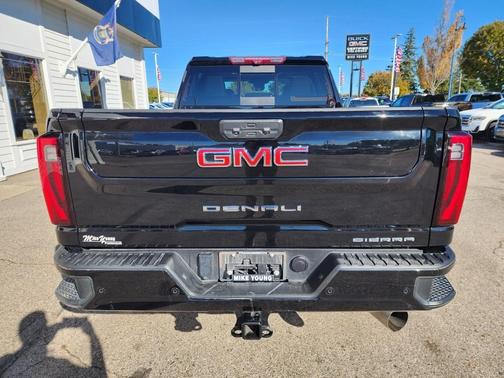 2024 GMC Sierra 2500 Denali