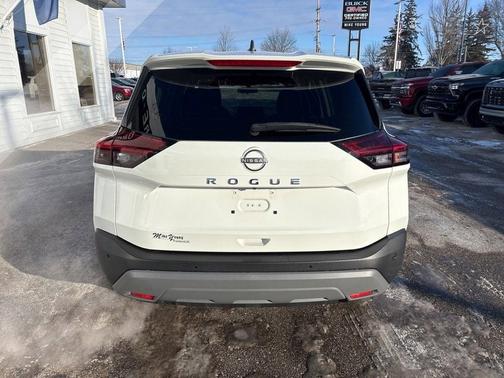 2022 Nissan Rogue S