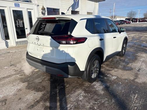 2022 Nissan Rogue S