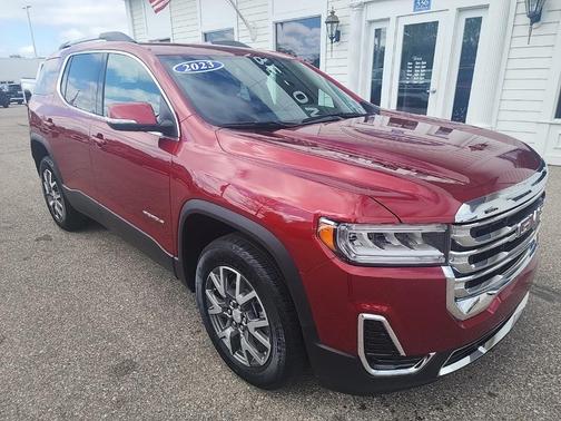 2023 GMC Acadia SLE