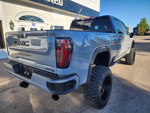 2025 GMC Sierra 2500 AT4