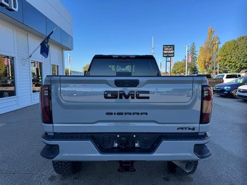 2025 GMC Sierra 2500 AT4