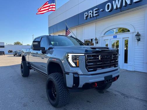 2025 GMC Sierra 2500 AT4