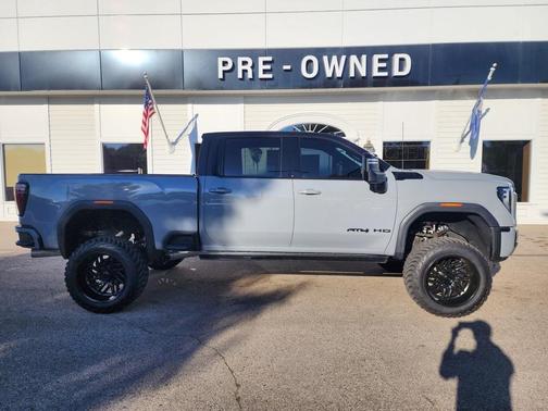 2025 GMC Sierra 2500 AT4