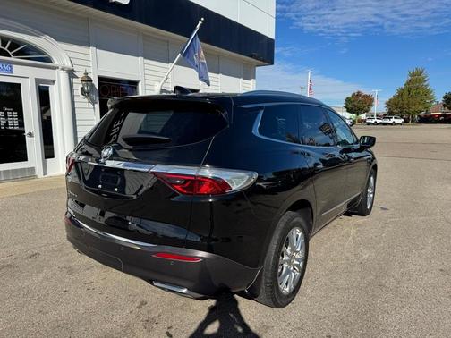 2023 Buick Enclave Premium