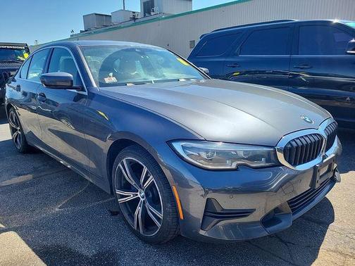 Mineral Gray Metallic 2019 BMW 330 xDrive