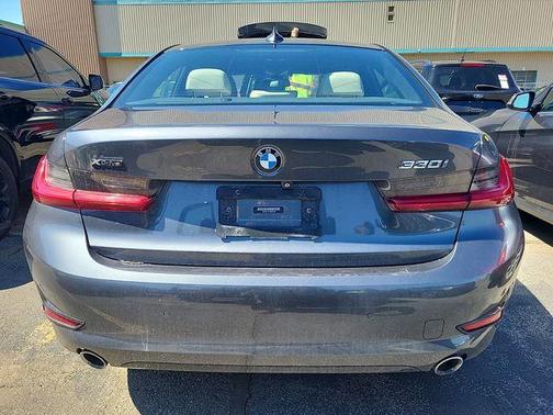 Mineral Gray Metallic 2019 BMW 330 xDrive