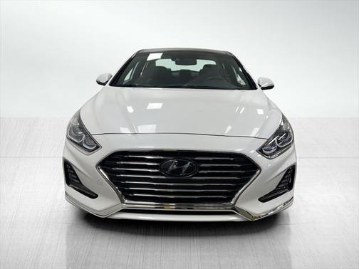 2019 Hyundai SONATA Hybrid Limited