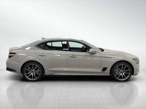 2025 Genesis G70 2.5T RWD