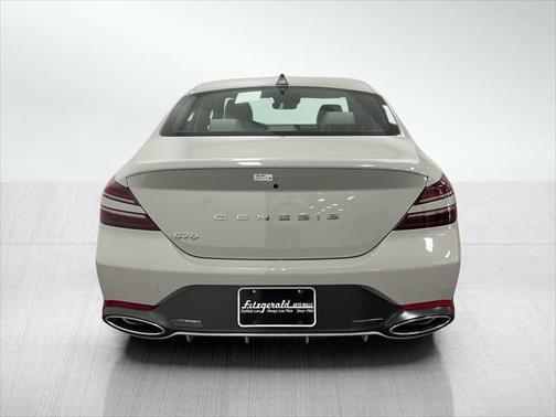 2025 Genesis G70 2.5T RWD