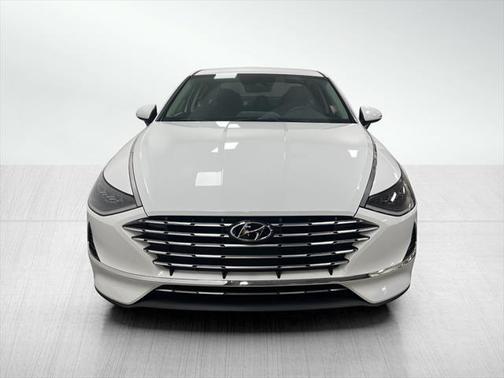 2023 Hyundai SONATA Hybrid Base