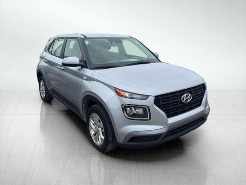 2021 Hyundai VENUE SE