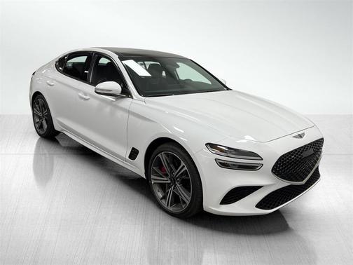 2025 Genesis G70 2.5T RWD