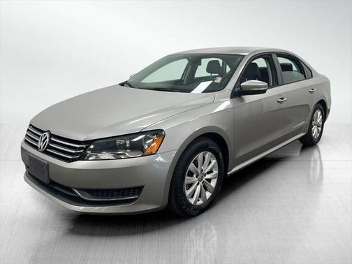 2014 Volkswagen Passat 1.8T S