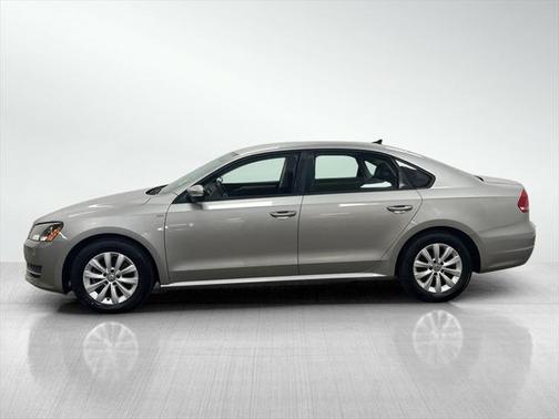 2014 Volkswagen Passat 1.8T S