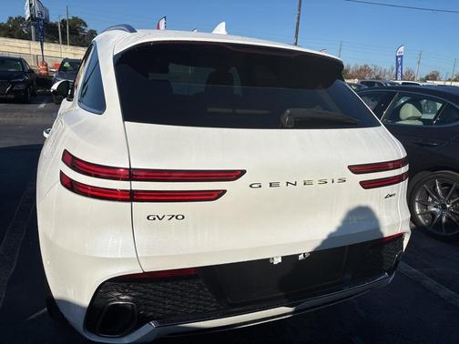 2023 Genesis GV70 2.5T AWD