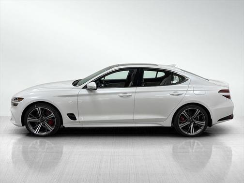 2025 Genesis G70 2.5T RWD