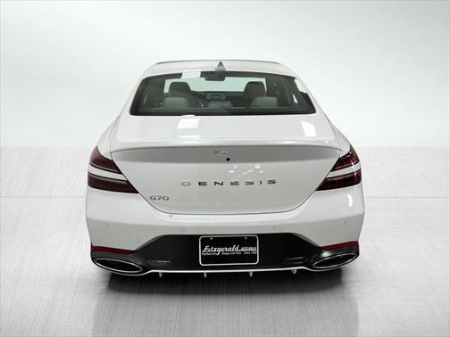 2025 Genesis G70 2.5T RWD