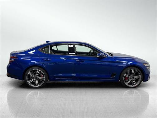 2025 Genesis G70 2.5T RWD