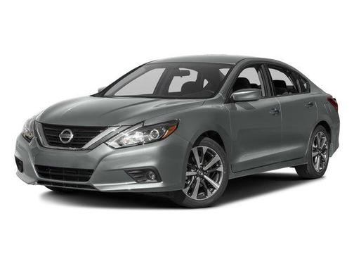 Brilliant Silver 2016 Nissan Altima 2.5 SR