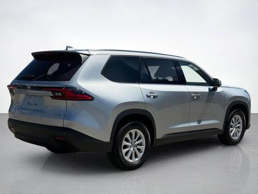 Celestial Silver Metallic 2025 Toyota Grand Highlander XLE