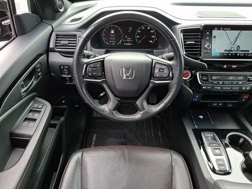 Crystal Black Pearl 2024 Honda Ridgeline