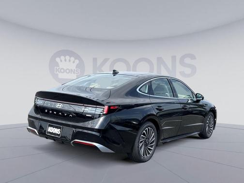Abyss Black 2026 Hyundai SONATA Hybrid Limited