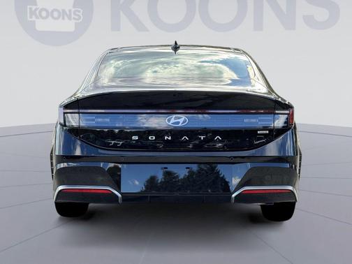 Abyss Black 2026 Hyundai SONATA Hybrid Limited