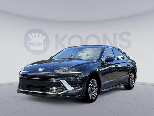 Abyss Black 2026 Hyundai SONATA Hybrid Limited