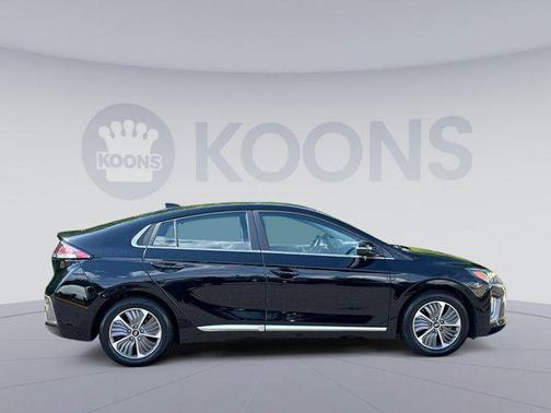 2021 Hyundai IONIQ Plug-In Hybrid SEL