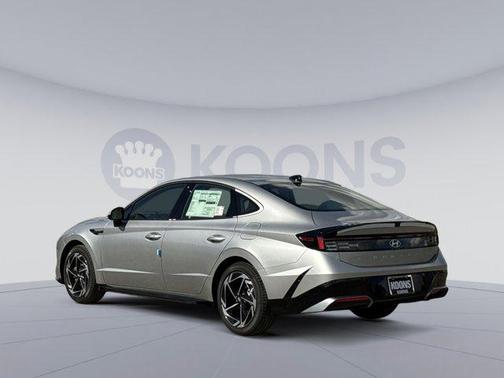 2026 Hyundai SONATA SEL