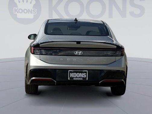 2026 Hyundai SONATA SEL