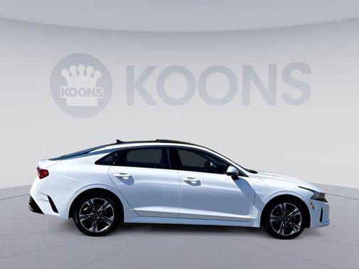 2022 Kia K5 EX