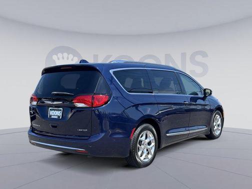 Jazz Blue Pearlcoat 2019 Chrysler Pacifica Limited