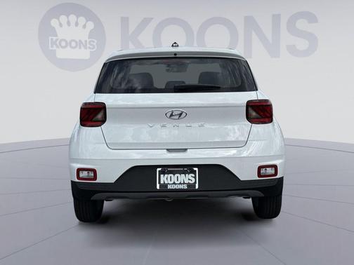 Lunar White 2026 Hyundai VENUE SE