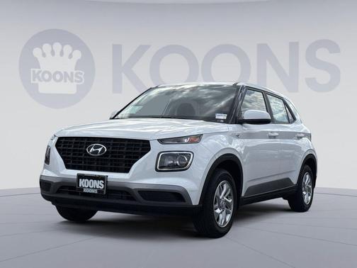 Lunar White 2026 Hyundai VENUE SE