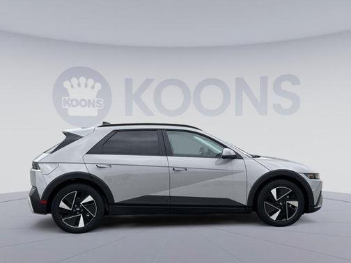 2025 Hyundai IONIQ 5 SEL