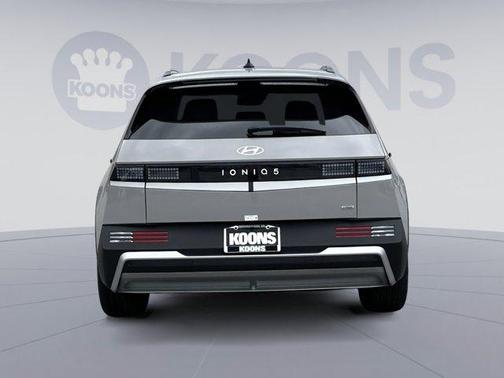 2025 Hyundai IONIQ 5 SEL