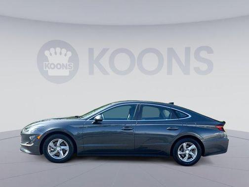 2022 Hyundai SONATA SE