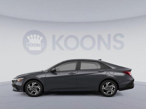 2025 Hyundai ELANTRA Sport