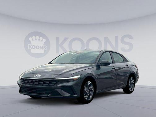 2025 Hyundai ELANTRA Sport