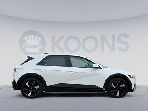 Atlas White 2026 Hyundai IONIQ 5 SEL