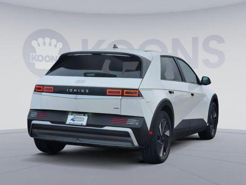 Atlas White 2026 Hyundai IONIQ 5 SEL