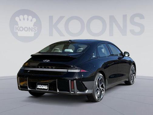 2025 Hyundai IONIQ 6 Limited