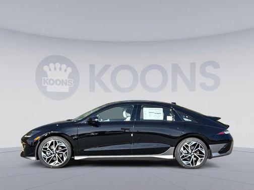 2025 Hyundai IONIQ 6 Limited