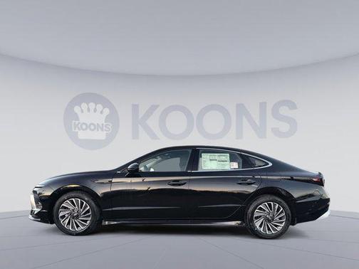 2026 Hyundai SONATA Hybrid SE