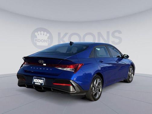 2025 Hyundai ELANTRA Sport