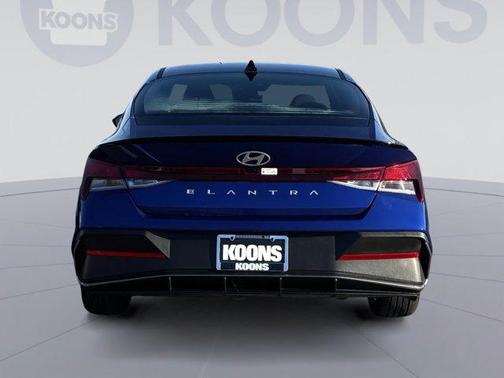 2025 Hyundai ELANTRA Sport