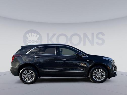 Manhattan Noir Metallic 2020 Cadillac XT5 Premium Luxury